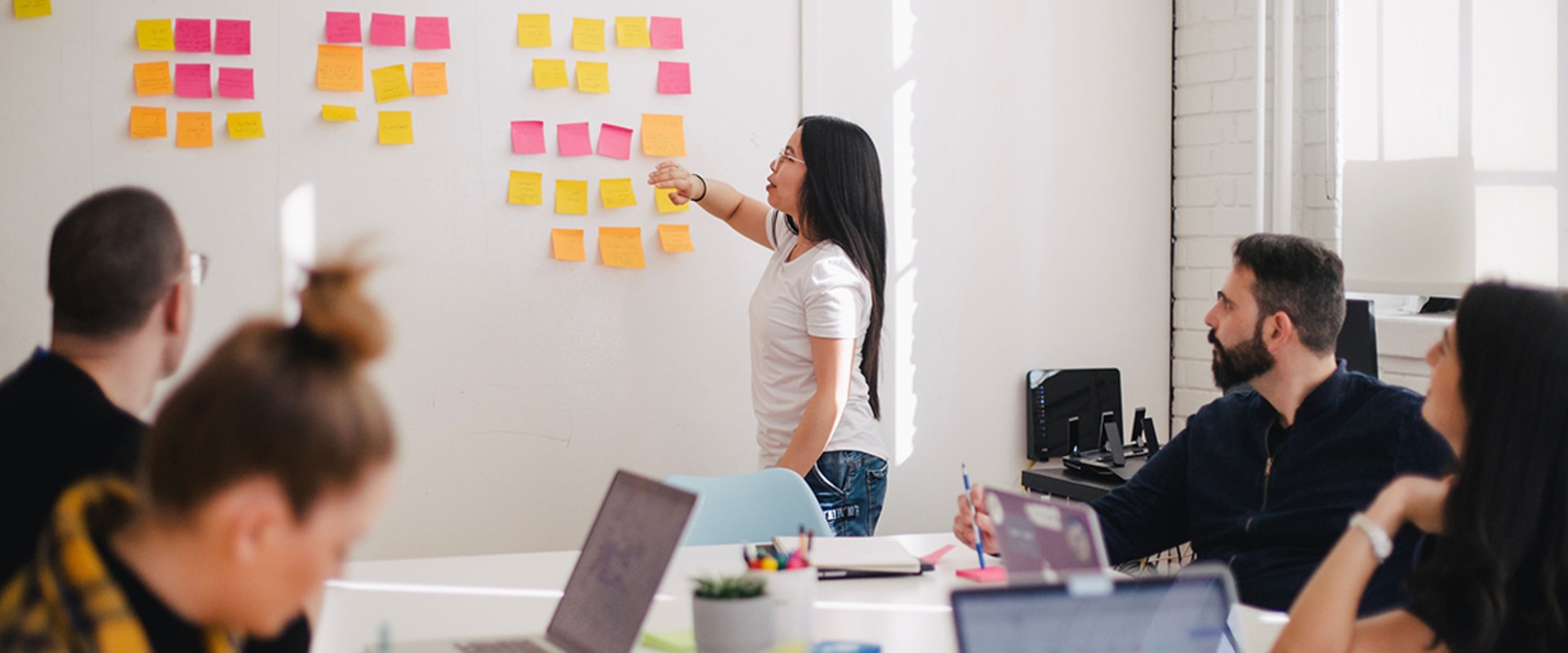 What Does a Digital Marketer Do?