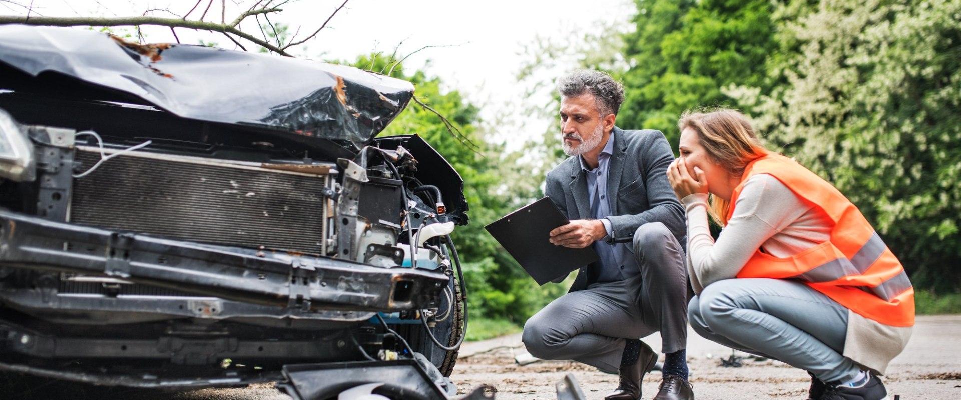 Handling a Car Accident: Expert Tips for the Scene
